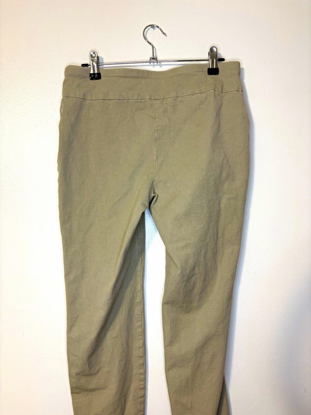 Crown & Ivy Women’s Pants Regular Size 6 Solid Beige